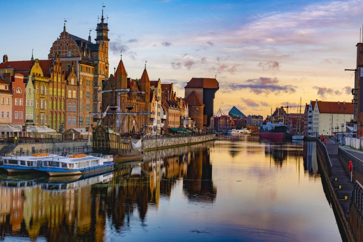 Swish Apartment -10 Min To Old Town Gdansk,Pkp & Shopping Mall Luaran gambar